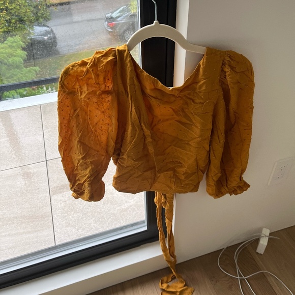 Front Tie top - Picture 1 of 4